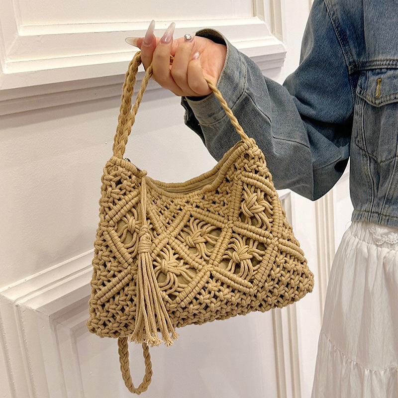 Crochet Bag Raffia - حقائب كتف مفرغة من القش للنساء