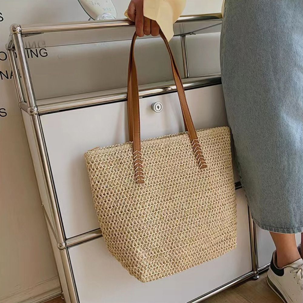 حقيبة يد نسائية عصرية من القش  - مراجعة Tote Bag Beach وسعره