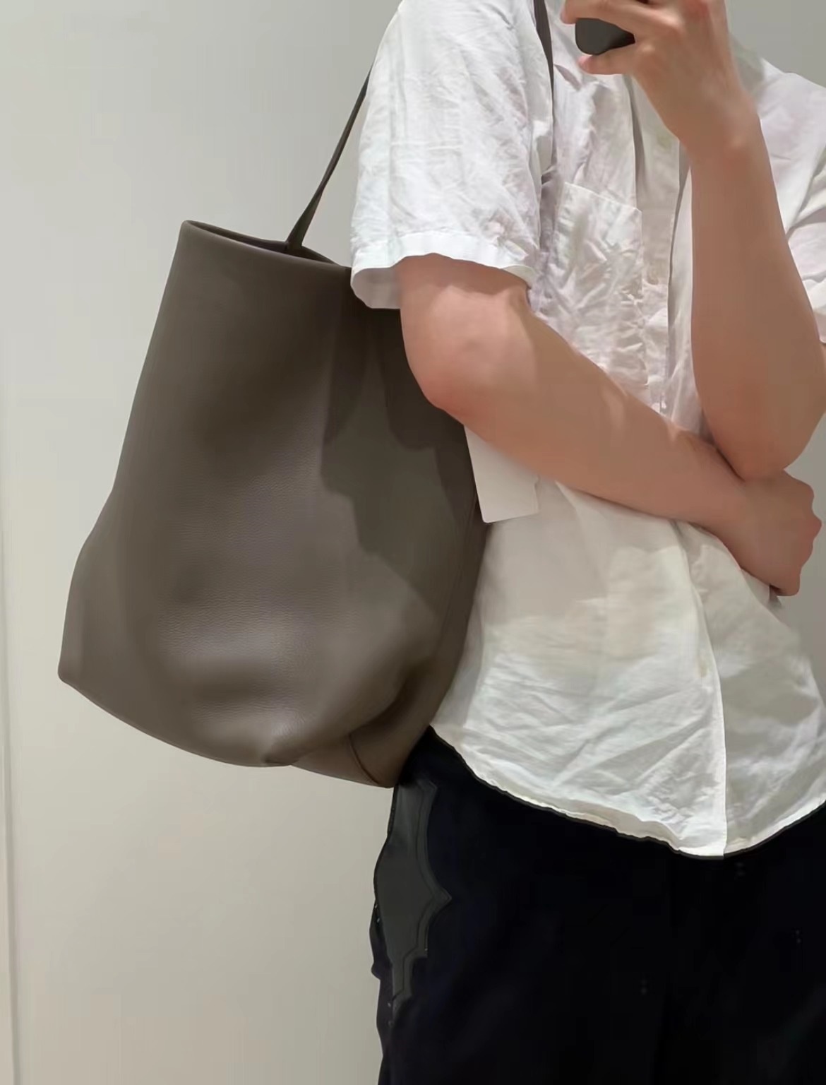 حقيبة من جلد البقر لفصلي الخري - مراجعة Tote Bag Beach وسعره
