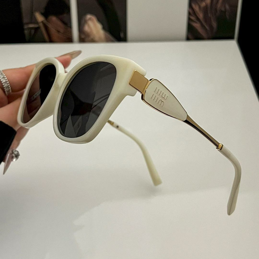 نظارات شمسية نسائية عصرية بتصم - مراجعة Sunglasses Cat Eye وسعره