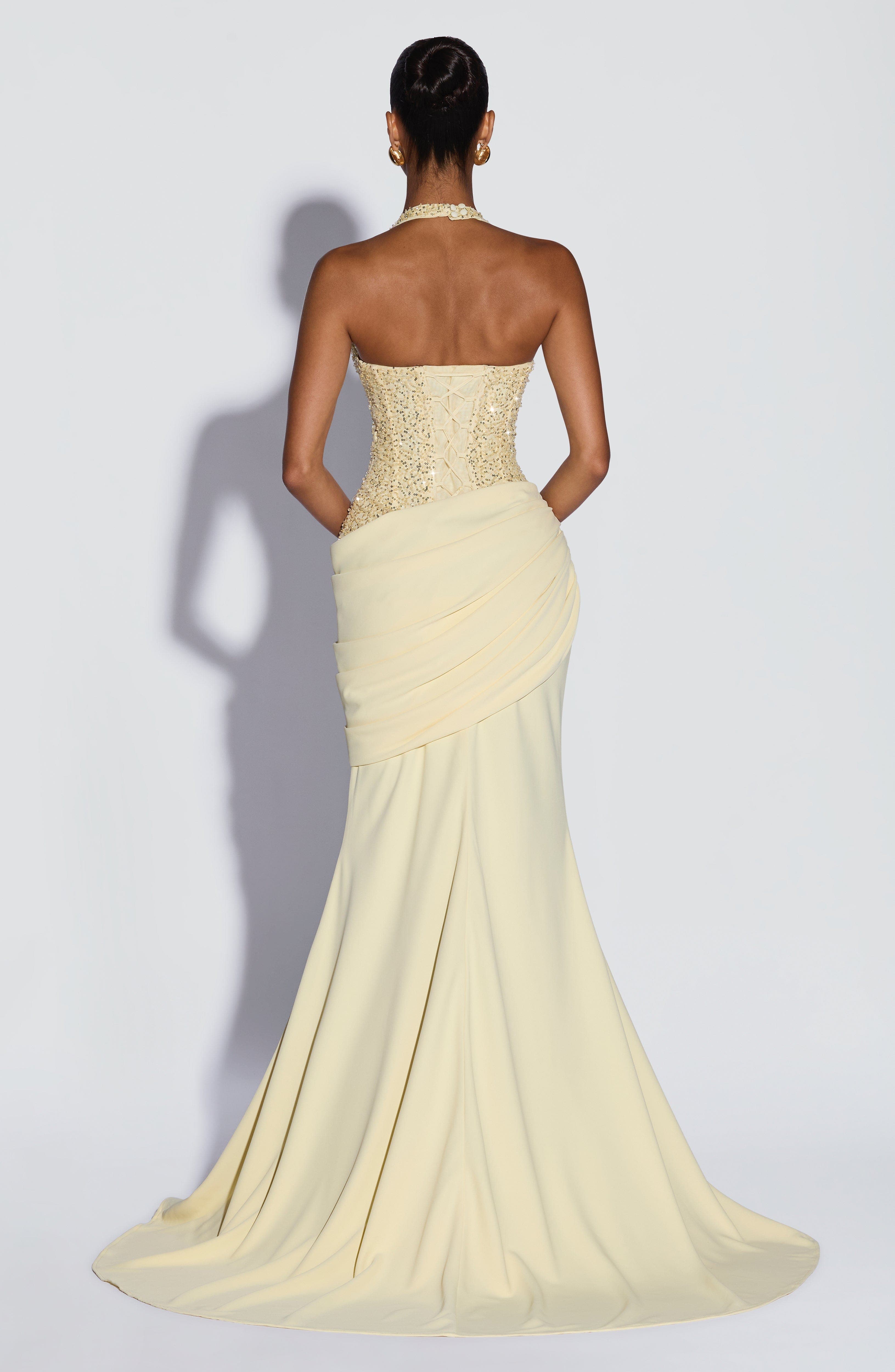 فستان سهرة فاخر بتصميم حورية ا - مراجعة Maxi Dress Halter وسعره