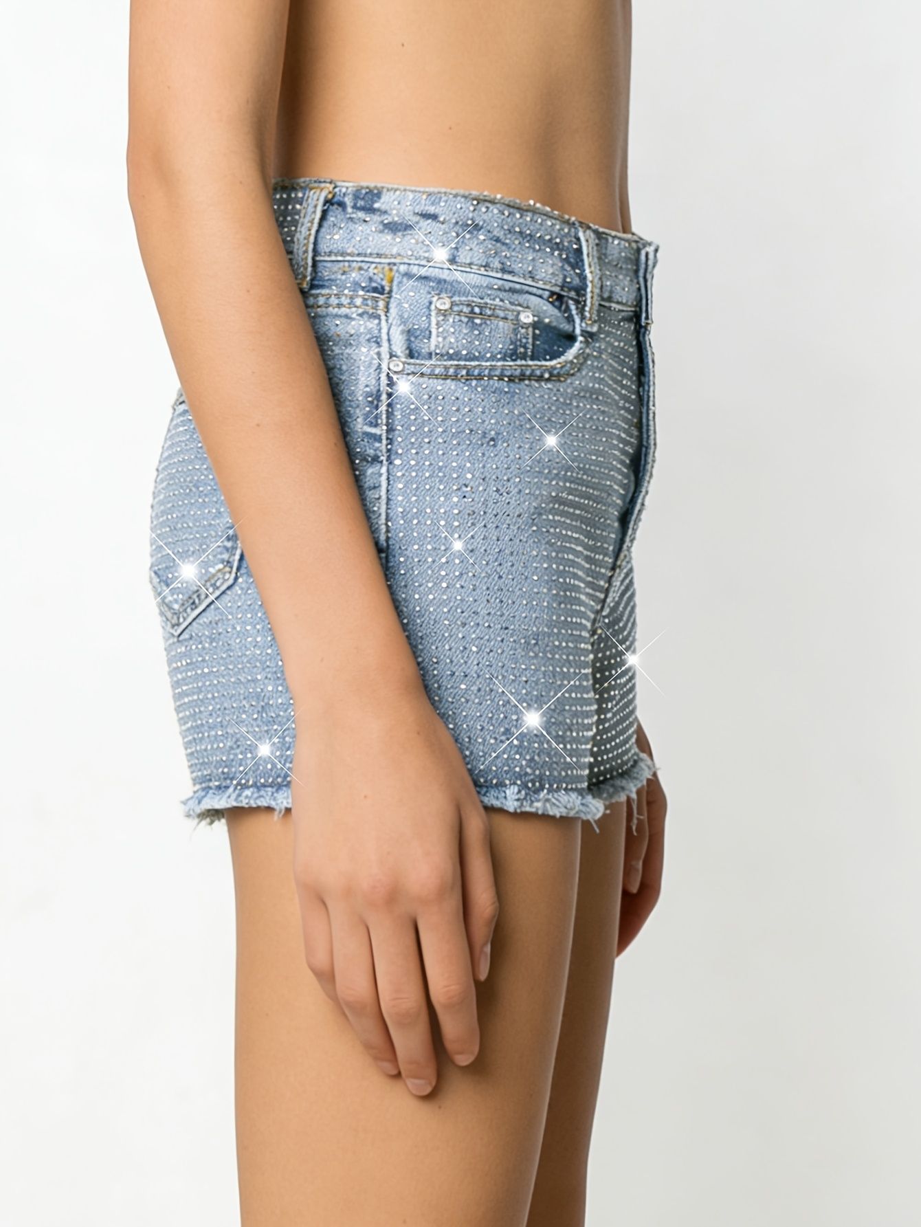 شورت جينز أزرق مرصع بالكامل با - مراجعة Shorts Denim Frayed وسعره