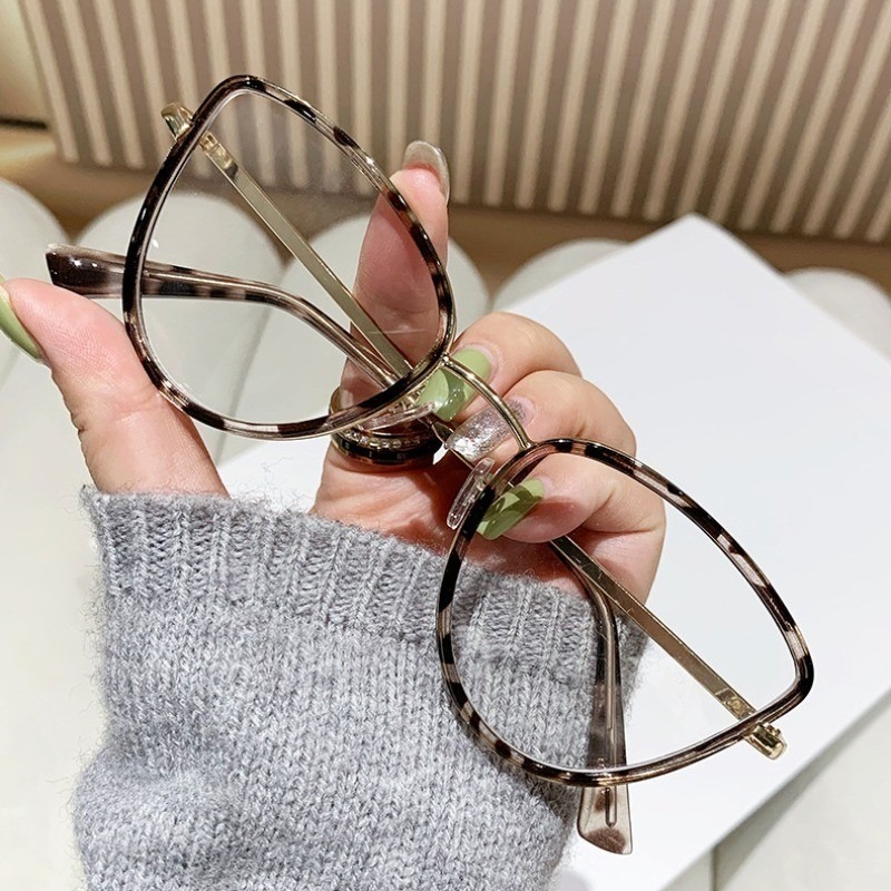 نظارة نسائية بعدسات عين القطة، - مراجعة Sunglasses Cat Eye وسعره